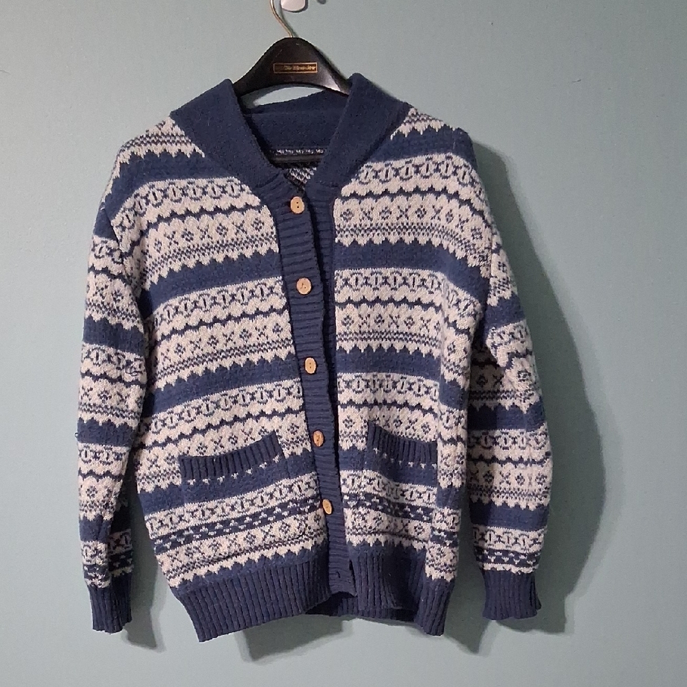 Cozy Blue and White Patterned Cardigan - Picture 1 of 7